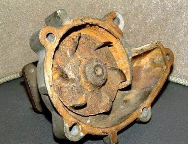 循環(huán)水泵內(nèi)部生銹怎么辦？